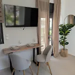 Apartment Eriad - Calm Luxury In The Patras