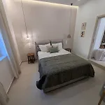 Apartament Eriad - Calm Luxury In The Patras