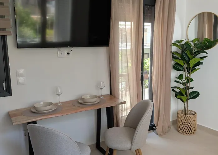 Apartamento Eriad - Calm Luxury In The Centre Patras