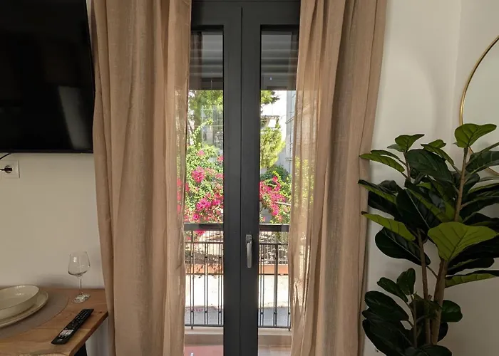 Eriad - Calm Luxury In The Centre *